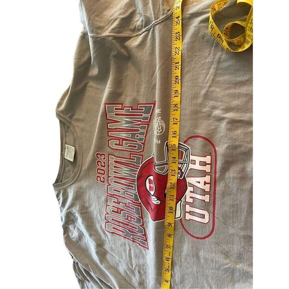 New Comfort Wash Mens Gray Utah Utes Rose Bowl Game 2023 Helmet T-Shirt Size 2XL - Picture 3 of 14